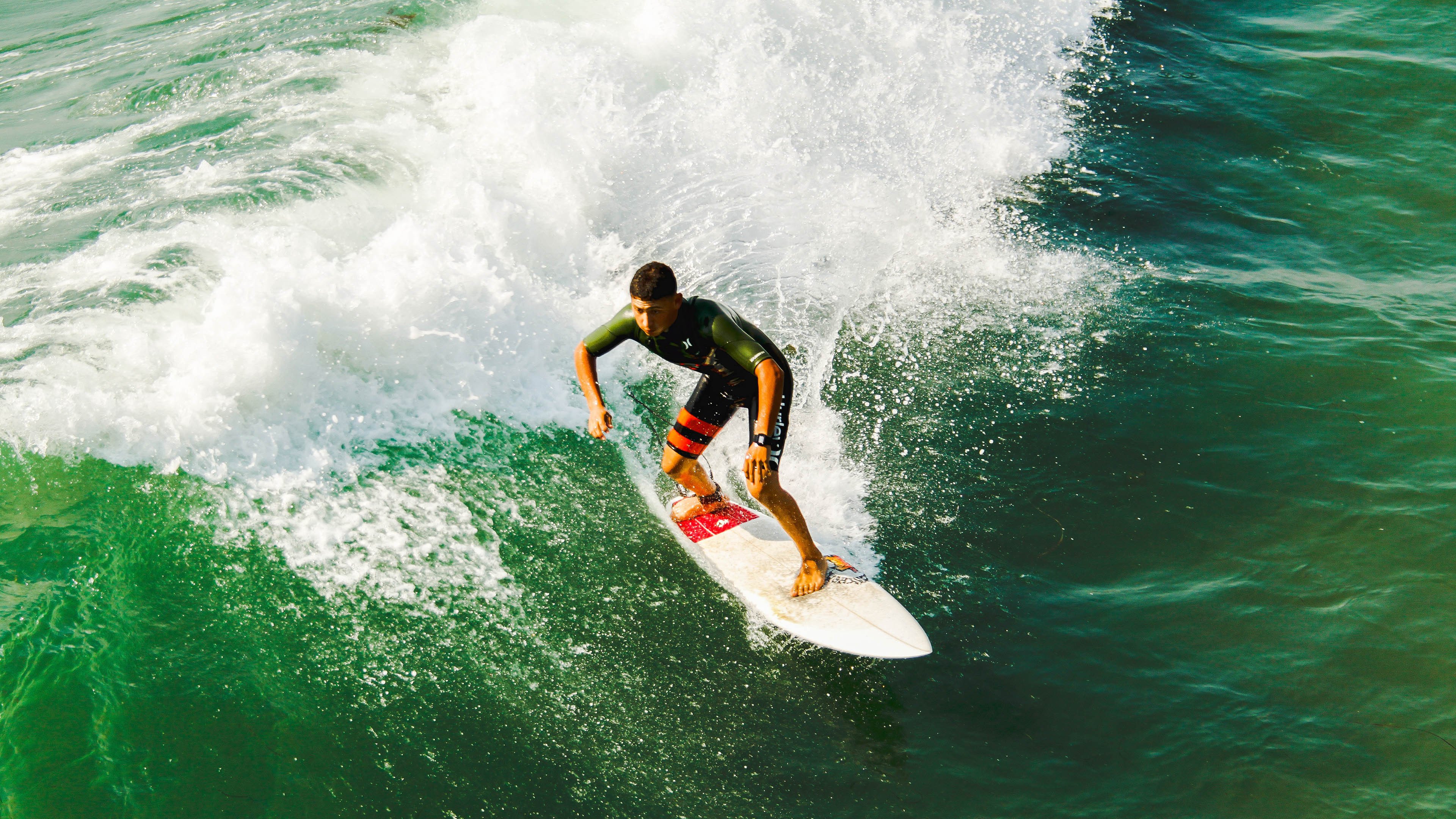 开云集团中国官网-红牛车队再次展现统治力，目标冠军，红牛车队全称