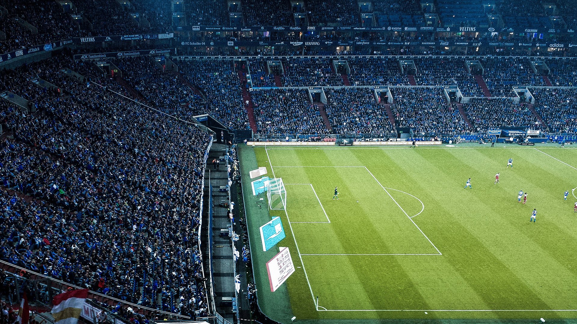 ky体育-英超：纽卡斯尔2-2战平利物浦，攻防两端精彩纷呈，纽卡斯尔对利物浦比赛结果